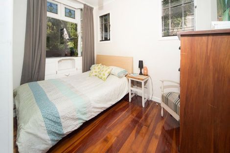 Photo of property in 44 Minnehaha Avenue, Titirangi, Auckland, 0604