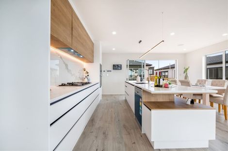 Photo of property in 100 Thomas Road, Flat Bush, Auckland, 2019