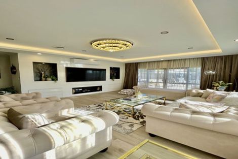 Photo of property in 19 Mason Street, New Lynn, Auckland, 0600