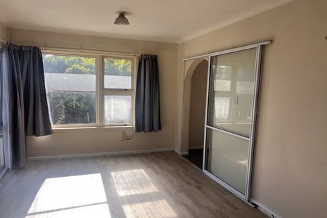 Photo of property in 17 Sandown Crescent, Aranui, Christchurch, 8061