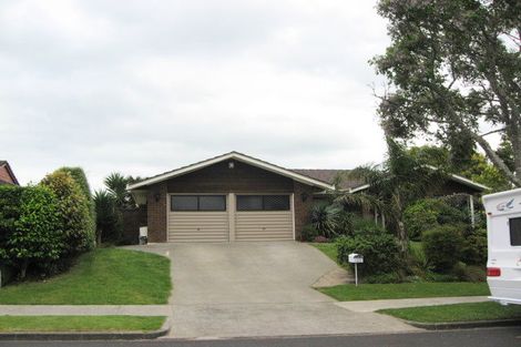 Photo of property in 142 Walter Strevens Drive, Conifer Grove, Takanini, 2112