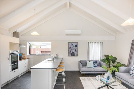 Photo of property in 1 Lydia Place, Kelvin Grove, Palmerston North, 4414