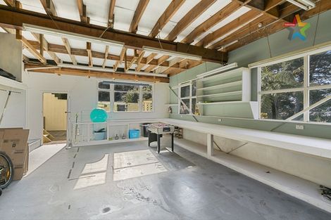 Photo of property in 10 Jacaranda Grove, Maungaraki, Lower Hutt, 5010