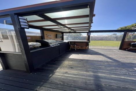 Photo of property in 69 Coopers Road, Dallington, Christchurch, 8061