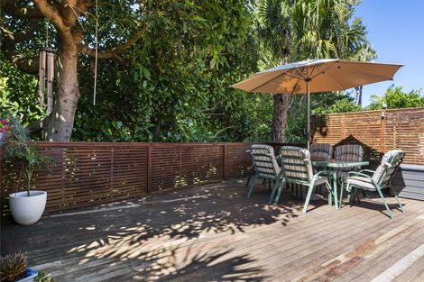 Photo of property in 18 Honeysuckle Lane, Ohauiti, Tauranga, 3112