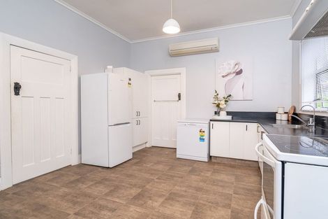 Photo of property in 32 Bernard Street, Kenmure, Dunedin, 9011