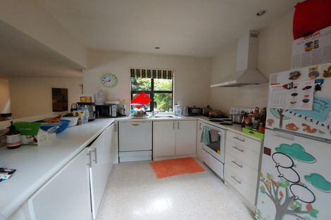 Photo of property in 1/2 Malcolm Lane, Thorndon, Wellington, 6011