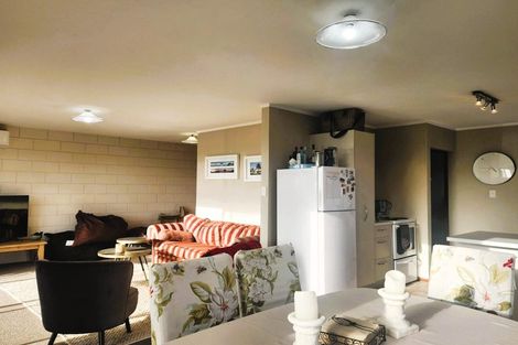 Photo of property in 90b Marine Parade, Mount Maunganui, 3116