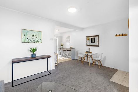 Photo of property in 88d Aroha Avenue, Sandringham, Auckland, 1025