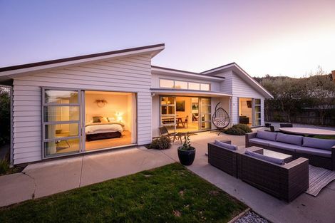 Photo of property in 15 Hunt Place, Albert Town, Wanaka, 9305