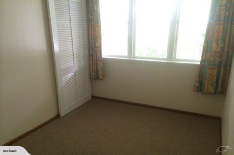 Photo of property in 2/54 Kings Crescent, Hutt Central, Lower Hutt, 5010