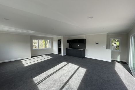 Photo of property in 11 Henry Blyth Lane, Greenhithe, Auckland, 0632