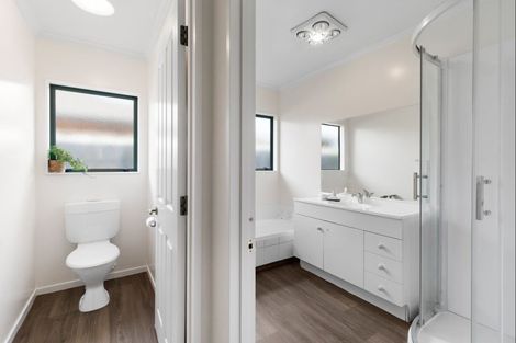 Photo of property in 13 Homewood Avenue, Levin, 5510