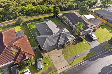 Photo of property in 34 Sandwick Drive, Weymouth, Auckland, 2103