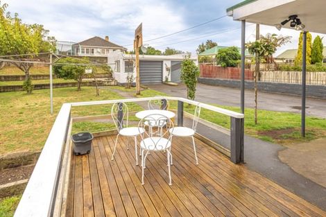 Photo of property in 9 Swiss Avenue, Gonville, Whanganui, 4501