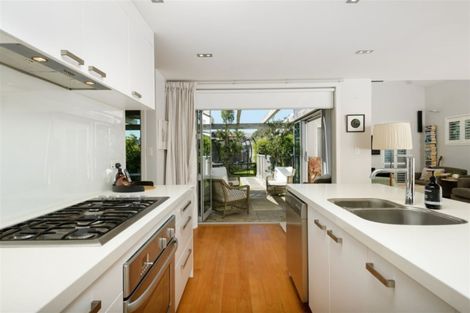 Photo of property in 14 Tay Street, Mount Maunganui, 3116