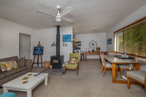 Photo of property in 6 Johnson Lane, Haruru, 0204