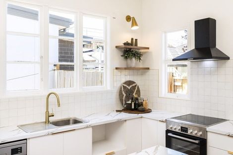 Photo of property in 342 Lyttelton Street, Spreydon, Christchurch, 8024