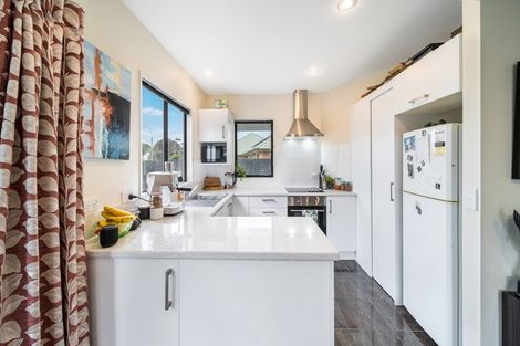 Photo of property in 1/66 Broadhaven Avenue, Parklands, Christchurch, 8083