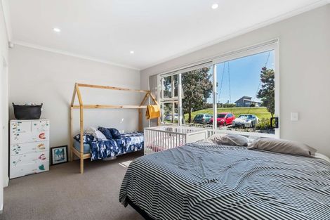 Photo of property in 13 De Havilland Road, Hobsonville, Auckland, 0616