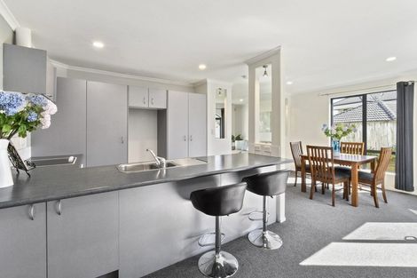Photo of property in 109 Charles Prevost Drive, The Gardens, Auckland, 2105