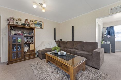 Photo of property in 26 Dunk Place, Milson, Palmerston North, 4414