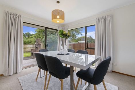 Photo of property in 33 Uppingham Crescent, Hillcrest, Auckland, 0627