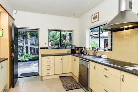 Photo of property in 4 Ingleton Terrace, Fairfield, Hamilton, 3214