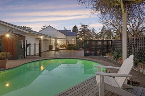 Photo of property in 2 Girvan Street, Fendalton, Christchurch, 8041