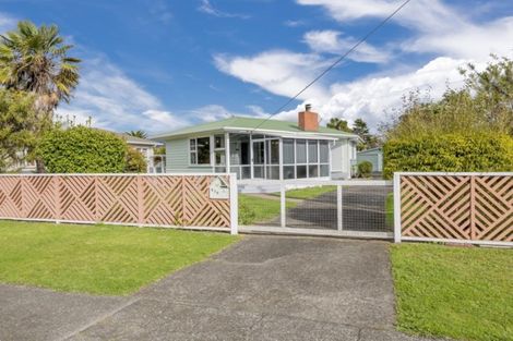 Photo of property in 628/628a Queen Street East, Levin, 5510