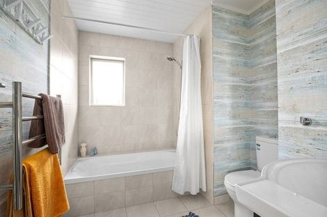 Photo of property in 1 Royal Terrace, Alexandra, 9320