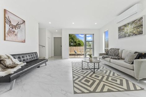 Photo of property in 298e Sunset Road, Windsor Park, Auckland, 0632