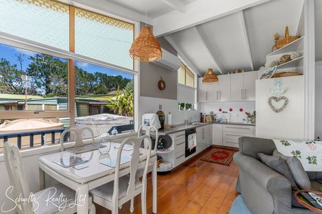 Photo of property in 9 Sandy Beach Road, Tinopai, Matakohe, 0593