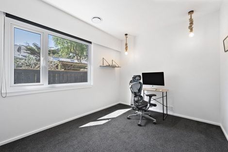 Photo of property in 407 Muritai Road, Eastbourne, Lower Hutt, 5013