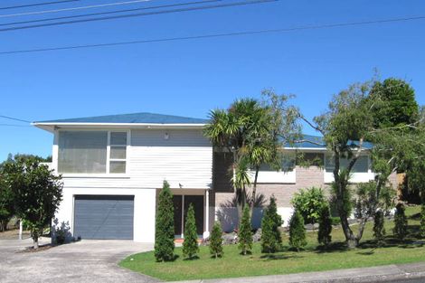 Photo of property in 11a Divich Avenue, Te Atatu South, Auckland, 0610