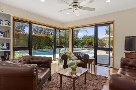 Photo of property in 3 Maygrove Drive, Orewa, 0931