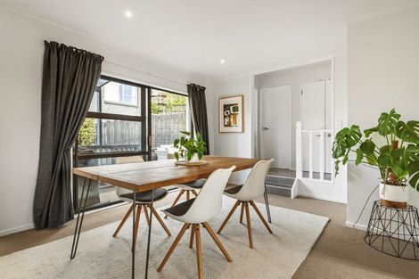 Photo of property in 3/7 Lynngate Place, Hillcrest, Auckland, 0627