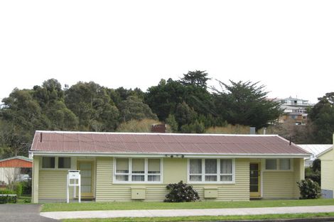 Photo of property in 24b Seaview Road, Marfell, New Plymouth, 4310