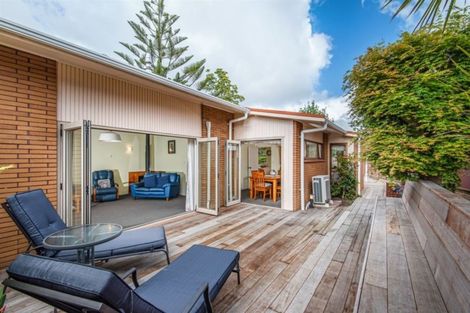 Photo of property in 101 Stapleford Crescent, Browns Bay, Auckland, 0630