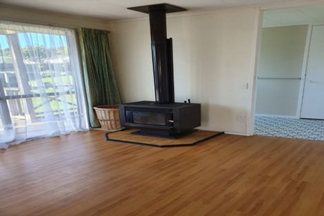 Photo of property in 15 Welland Place, Island Bay, Wellington, 6023