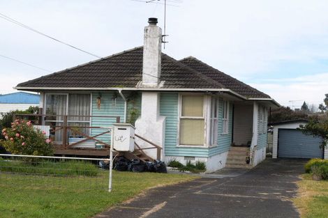 Photo of property in 4 Sutton Avenue, Mangere East, Auckland, 2024