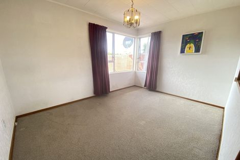 Photo of property in 60 Casuarina Road, Half Moon Bay, Auckland, 2012