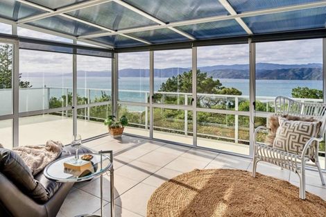 Photo of property in 7 Stormanstown Way, Seatoun, Wellington, 6022