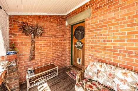 Photo of property in 21 Putiki Drive, Durie Hill, Whanganui, 4500