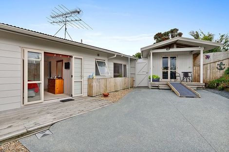 Photo of property in 14 Tamatea Drive, Snells Beach, 0920
