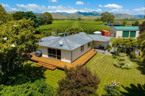Photo of property in 629 Hawkesbury Road, Hawkesbury, Blenheim, 7272