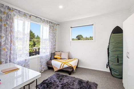 Photo of property in 10 Parris Street, Moturoa, New Plymouth, 4310