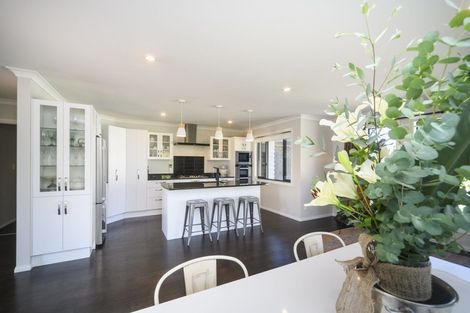 Photo of property in 25 Trump Place, Kelvin Grove, Palmerston North, 4414