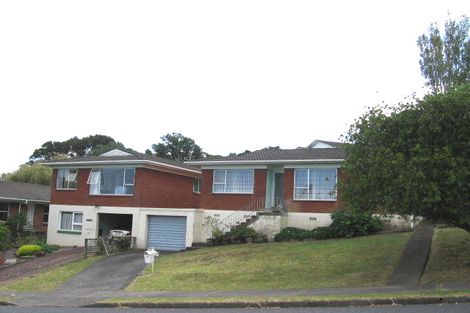 Photo of property in 2/17 Park Hill Road, Birkenhead, Auckland, 0626