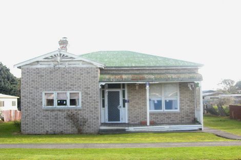 Photo of property in 82 Alexandra Street, Marton, 4710